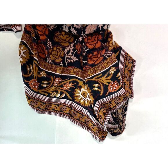 Revolve RAGA Size Medium Romper Shorts Long Sleeve Boho Cottage Peasant - Picture 10 of 13